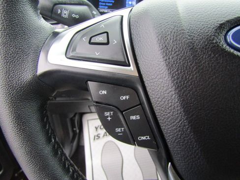 Used 2024 Ford Edge SEL w/ Convenience Package image 23