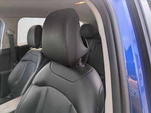 Used 2023 Kia Sportage EX image 14