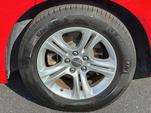 Used 2023 Dodge Charger SXT image 9