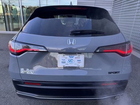 Used 2024 Honda HR-V Sport image 4