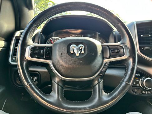 Used 2019 RAM 1500 Big Horn AWD/4WD image 38