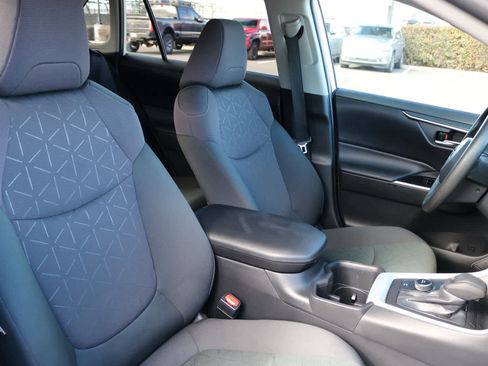 Used 2024 Toyota RAV4 XLE image 24