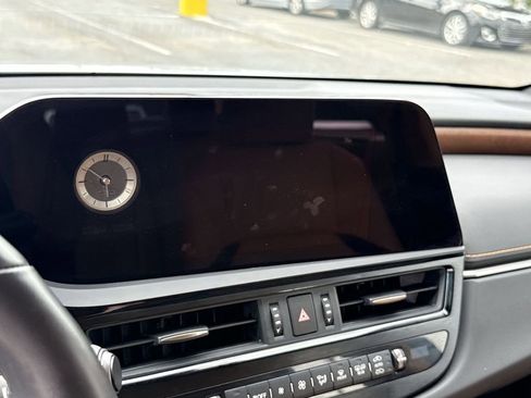 Used 2025 Lexus ES 350 w/ Premium Package image 22