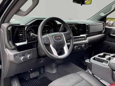 Used 2025 GMC Sierra 1500 Elevation w/ X31 Off-Road Package AWD/4WD image 14