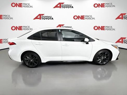 Certified 2024 Toyota Corolla SE FWD image 9