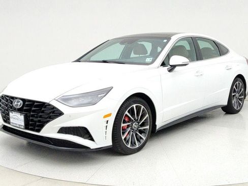 Used 2023 Hyundai Sonata Limited w/ Preferred Accessory Package image 1