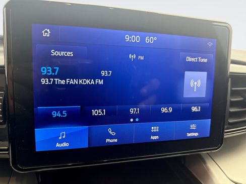 Used 2020 Ford Explorer XLT AWD/4WD image 14