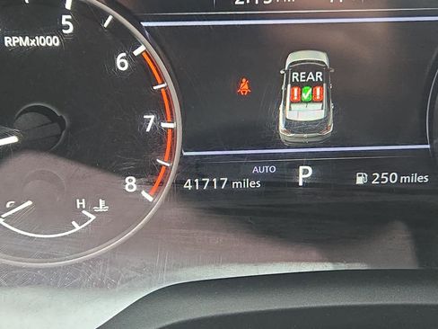 Used 2023 Nissan Rogue SV w/ SV Premium B Package image 17