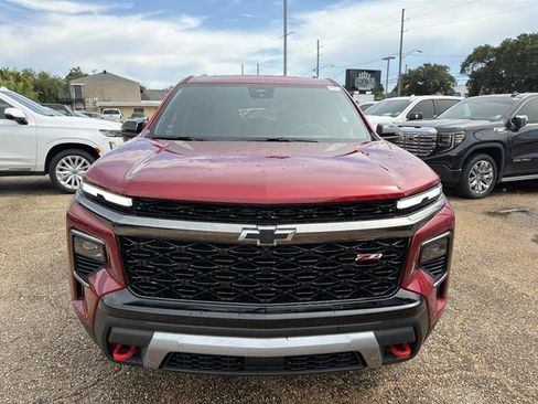 Used 2026 Chevrolet Traverse Z71 w/ Enhanced Driving Package AWD/4WD image 2