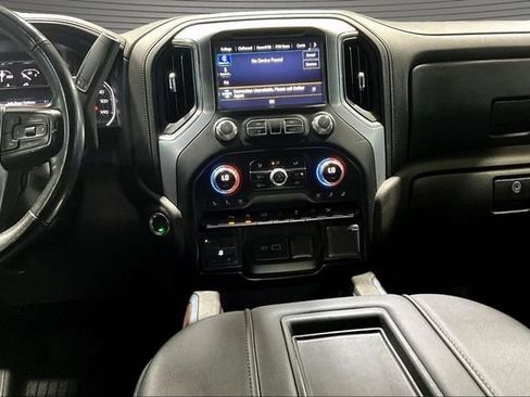 Used 2021 GMC Sierra 1500 SLT w/ SLT Premium Package AWD/4WD image 10