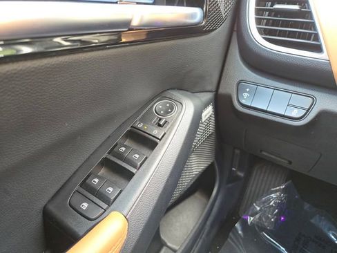 Certified 2024 Kia Seltos SX AWD/4WD image 19