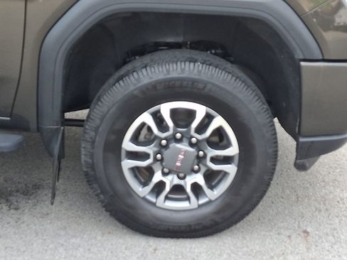 Used 2022 GMC Sierra 2500 AT4 w/ Gooseneck/5TH Wheel Package AWD/4WD image 8