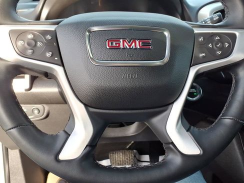 Used 2023 GMC Terrain SLT w/ Elevation Edition image 16