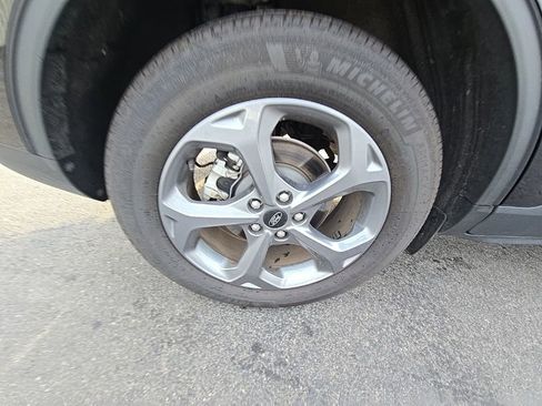 Used 2025 Ford Escape ST-Line image 9