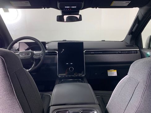 New 2026 GMC Sierra EV Elevation image 23