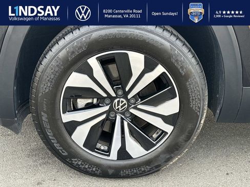 Used 2024 Volkswagen Atlas Cross Sport SE image 7