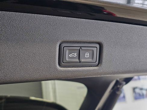 Used 2025 Audi Q5 Prestige image 17