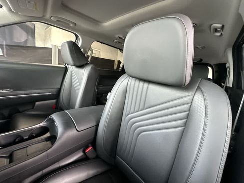 Used 2026 Hyundai Palisade SEL FWD image 14