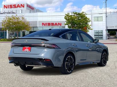 New 2026 Nissan Sentra SR w/ Floor Mat Package