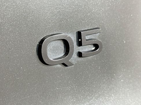 Used 2025 Audi Q5 Premium Plus AWD/4WD image 26