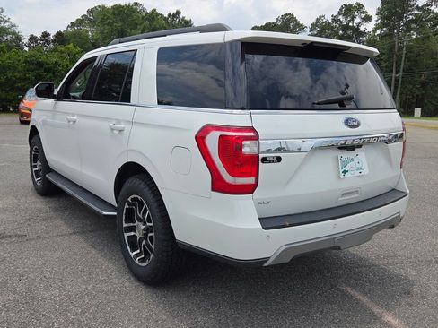 Used 2021 Ford Expedition XLT RWD image 9