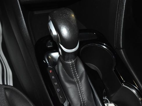 Used 2020 Buick Encore GX Preferred w/ Sport Touring Package FWD image 14