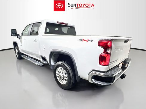 Used 2025 Chevrolet Silverado 2500 LT w/ Convenience Package AWD/4WD image 6