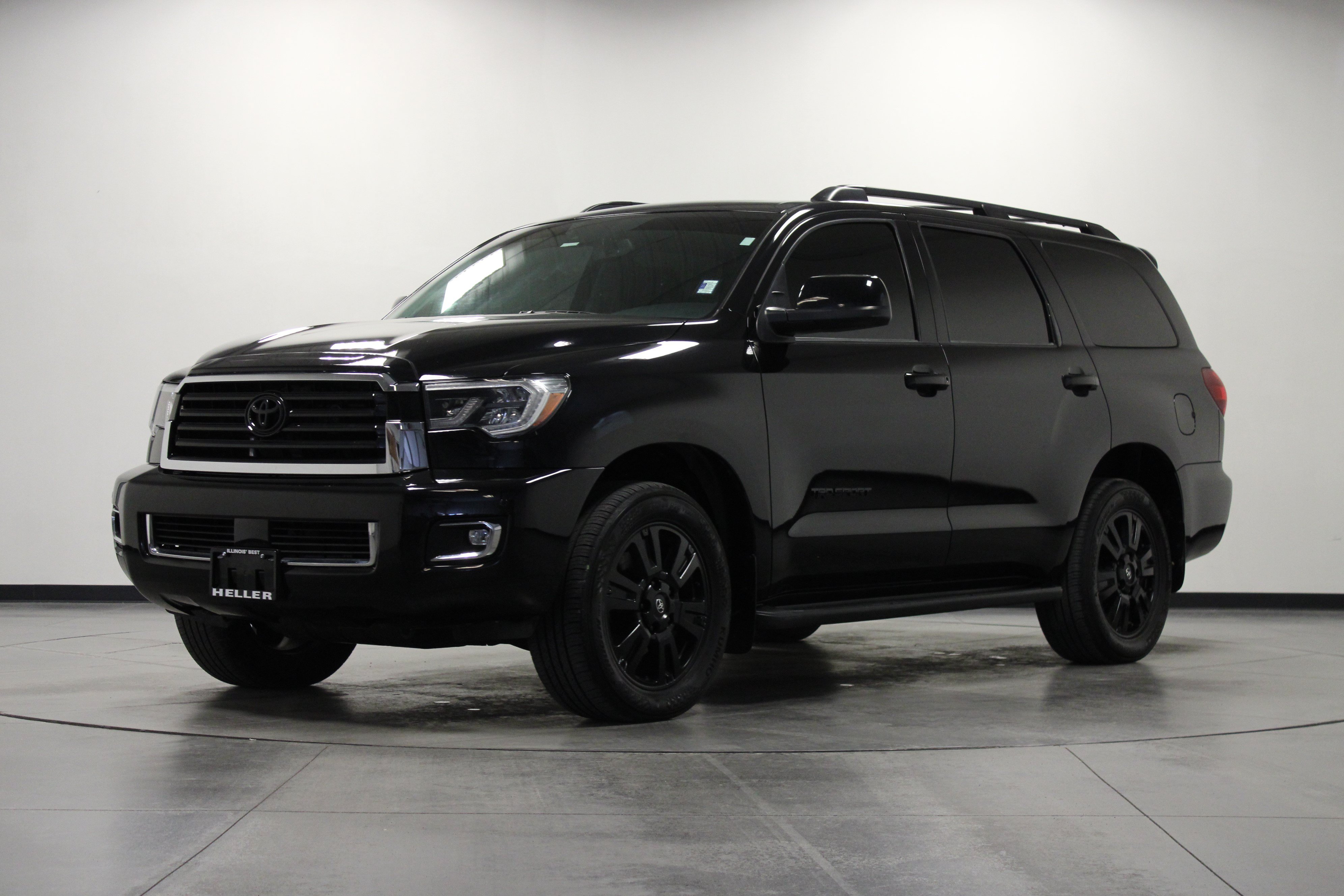 Used 2021 Toyota Sequoia TRD Sport w/ TRD Sport Premium Package AWD/4WD image 8