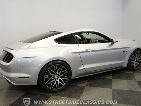 Used 2015 Ford Mustang GT RWD image 14
