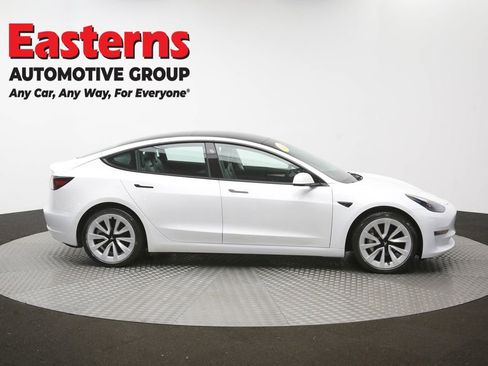 Used 2022 Tesla Model 3 Long Range AWD/4WD image 40