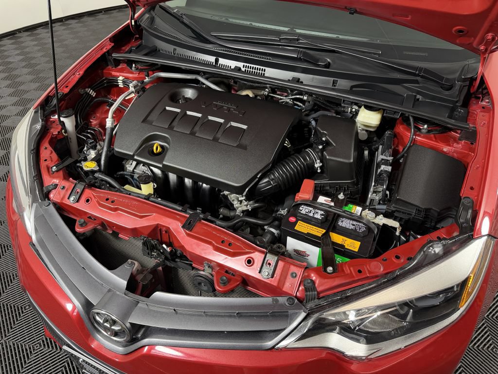 Used 2015 Toyota Corolla LE FWD image 15