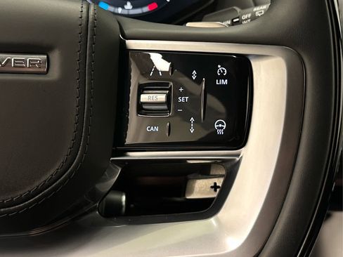 Used 2025 Land Rover Range Rover Long Wheelbase SE image 28