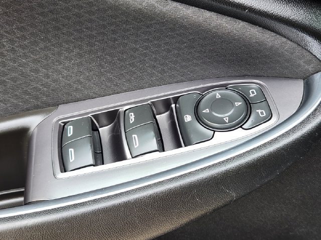 Used 2016 Chevrolet Malibu LT FWD image 25