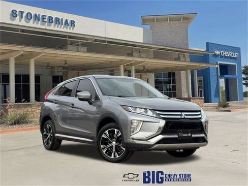 Used 2018 Mitsubishi Eclipse Cross SE image 1