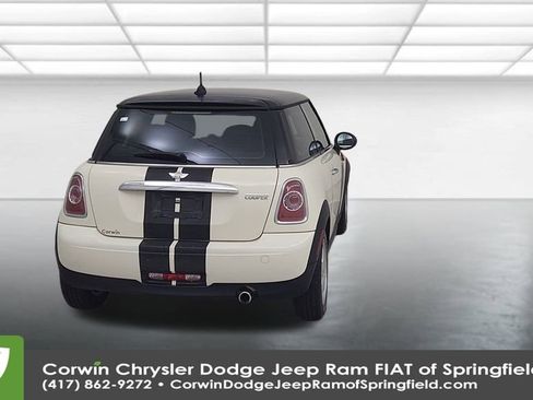 Used 2011 MINI Cooper Hardtop image 13