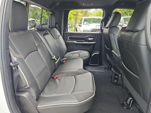 New 2026 RAM 2500 Laramie AWD/4WD image 15