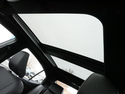 Used 2025 Toyota Camry XSE image 33