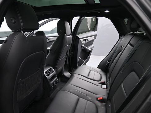 Certified 2026 Jaguar F-PACE R-Dynamic S image 17