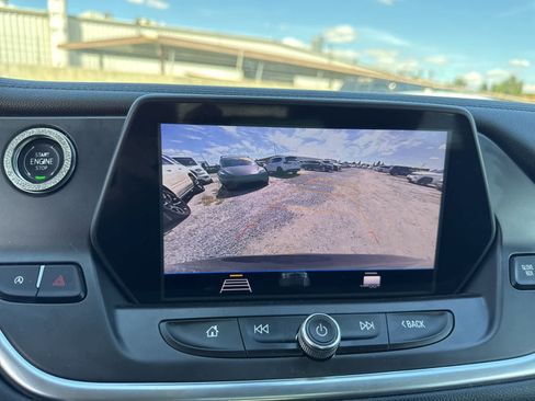 Used 2020 Chevrolet Blazer LT image 24