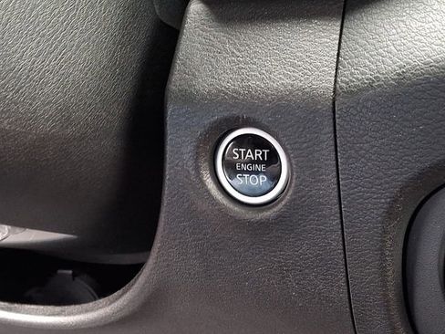 Used 2024 Nissan Frontier PRO-4X w/ Technology Package AWD/4WD image 22