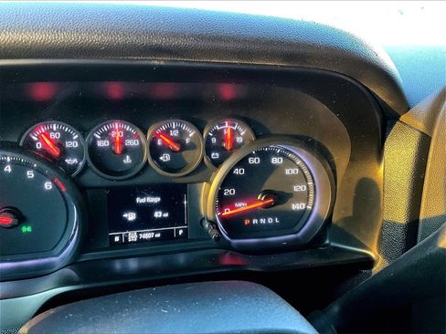 Used 2020 Chevrolet Silverado 1500 Custom w/ Custom Value Package image 19