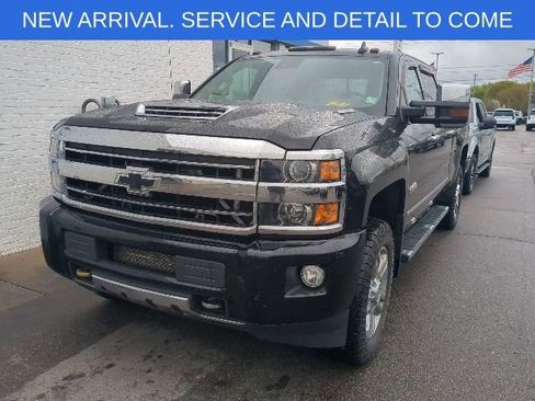 Used 2018 Chevrolet Silverado 2500 High Country w/ Duramax Plus Package AWD/4WD image 1