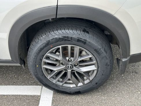 Certified 2024 Nissan Rogue S AWD/4WD image 13