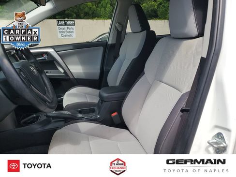 Used 2018 Toyota RAV4 XLE FWD image 19