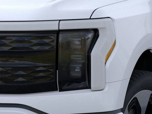 New 2025 Ford F150 Lightning Platinum AWD/4WD image 18