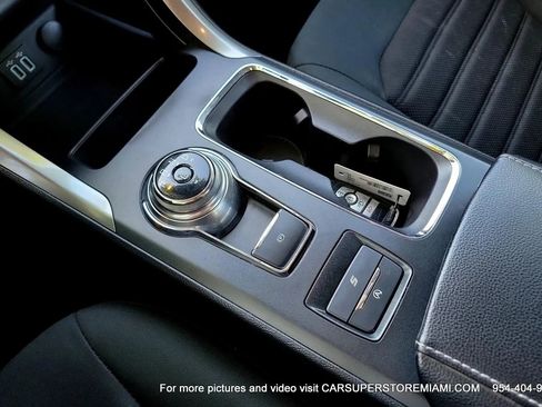 Used 2020 Ford Fusion SE image 25