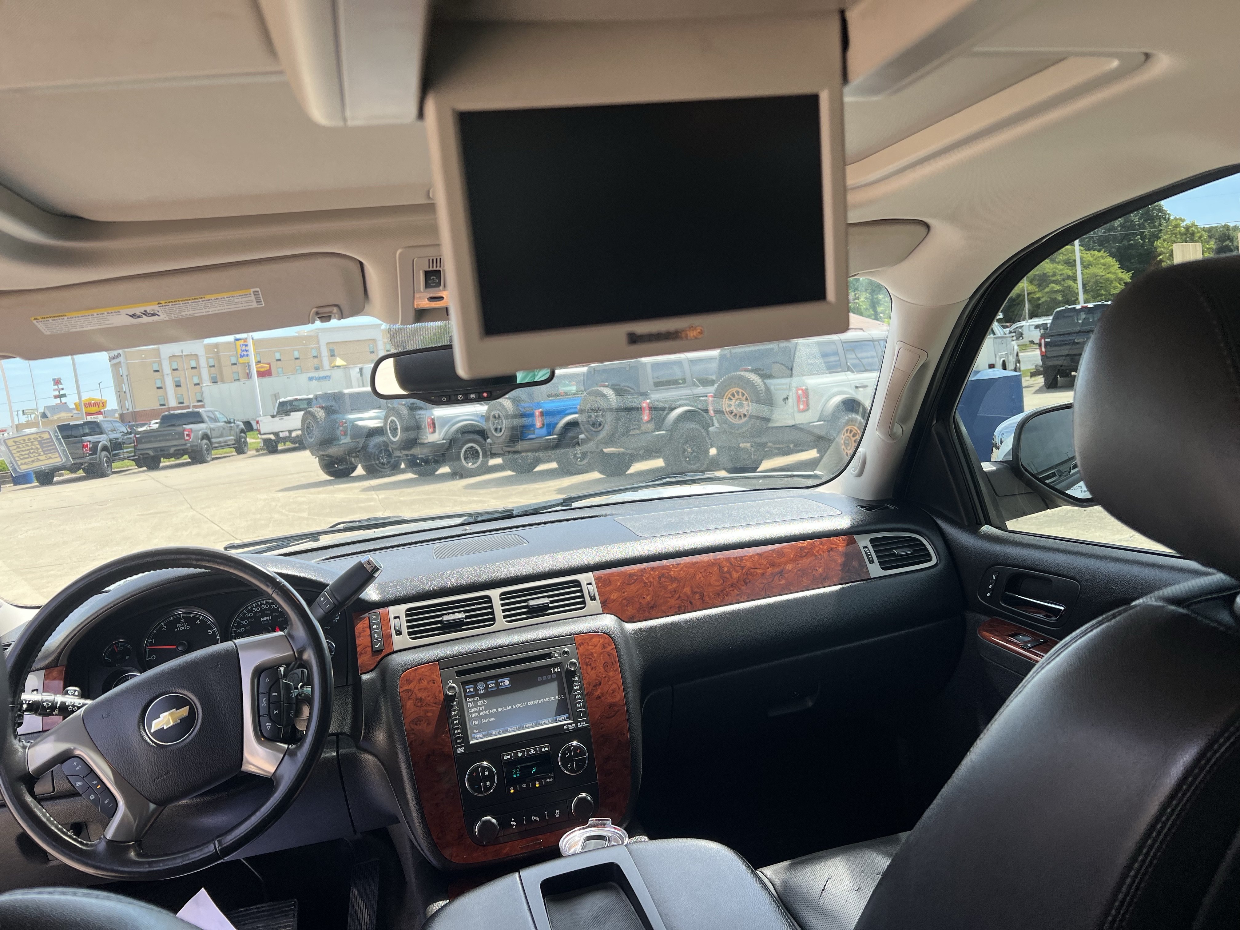 Used 2012 Chevrolet Tahoe LTZ AWD/4WD image 21