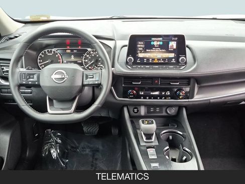 Certified 2026 Nissan Rogue SV FWD image 13