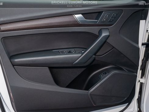 Used 2021 Audi Q5 2.0T Premium w/ Convenience Package image 15