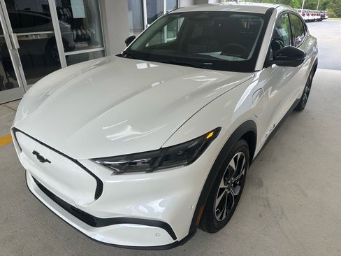 Used 2024 Ford Mustang Mach-E Select image 3